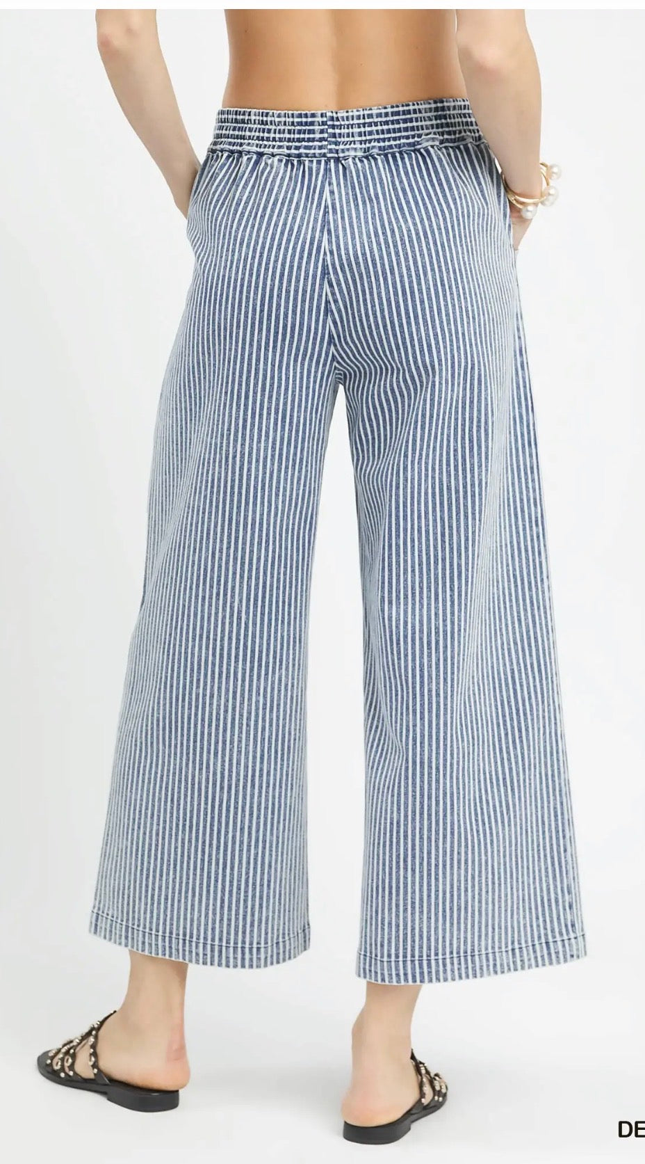 Stone washed stripe denim