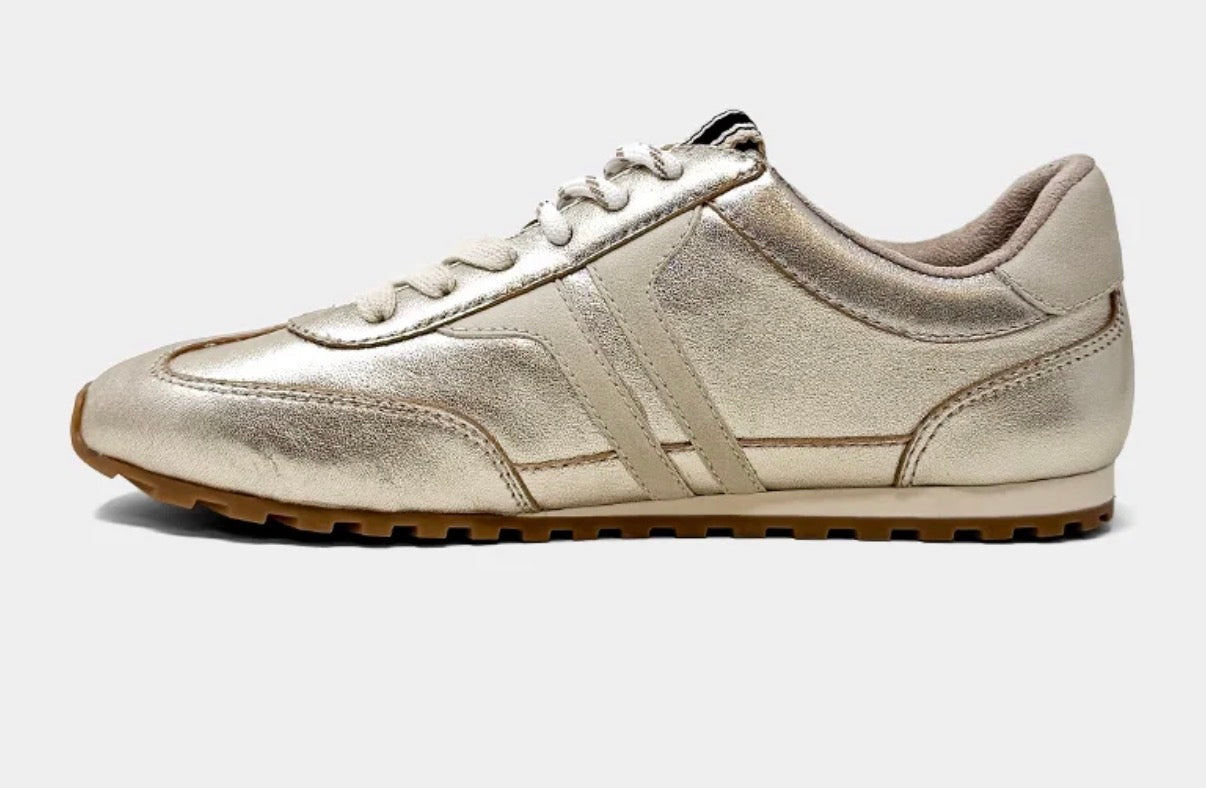 Shu shop Sarah sneaker