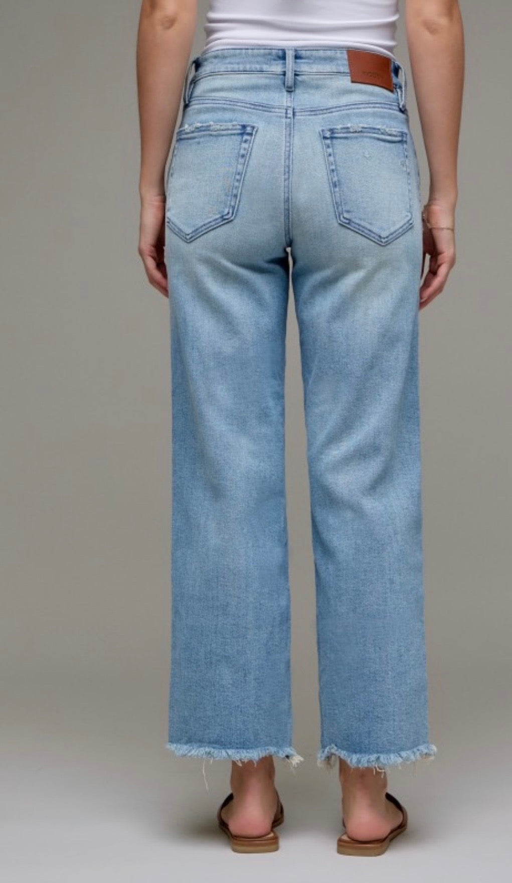 Hidden midrise cropped classic straight jeans