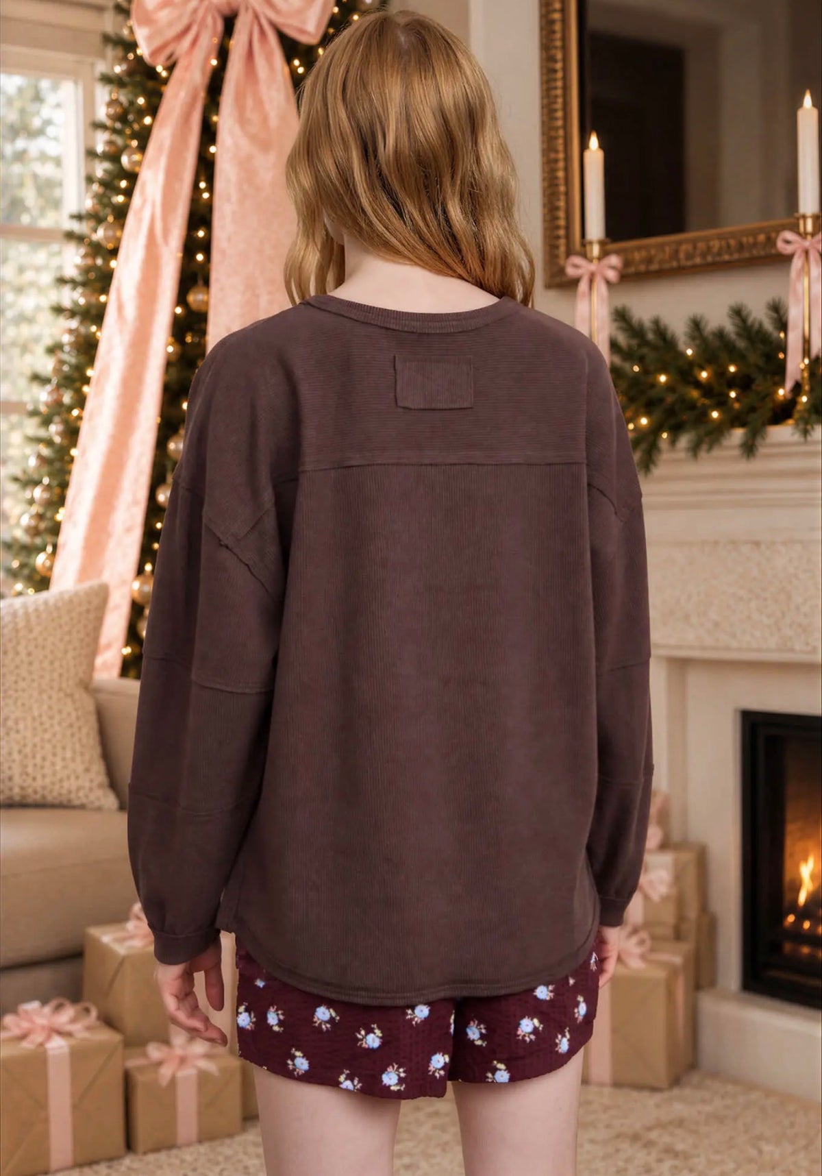 Ribbed extended shoulder boxy crew neck knit