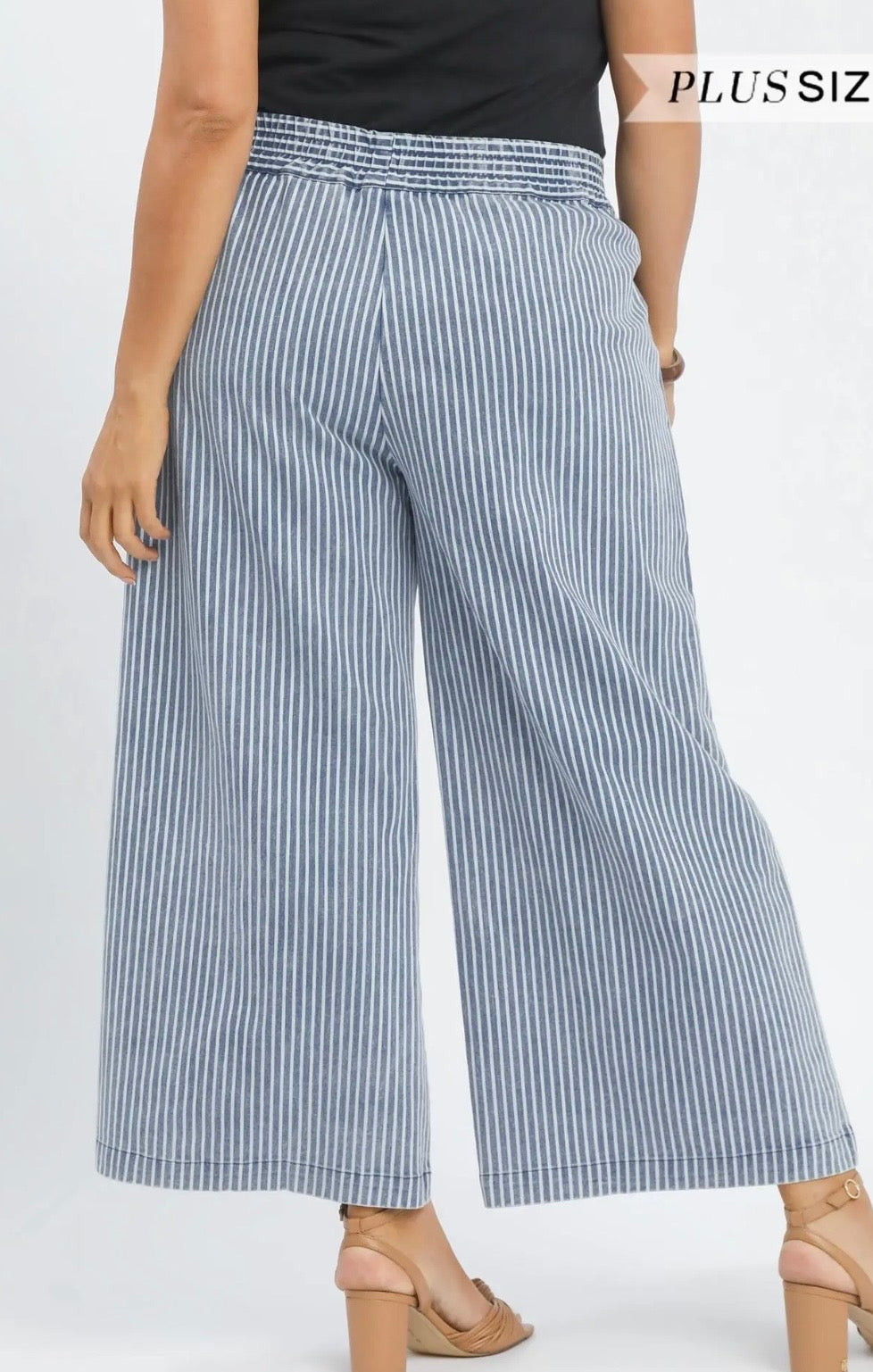 Curvy denim stripe pants