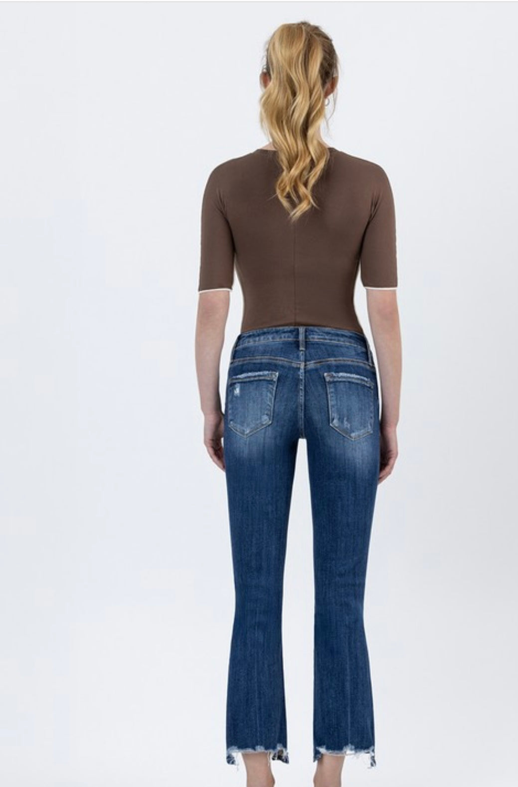 Lovervet midrise crop flare