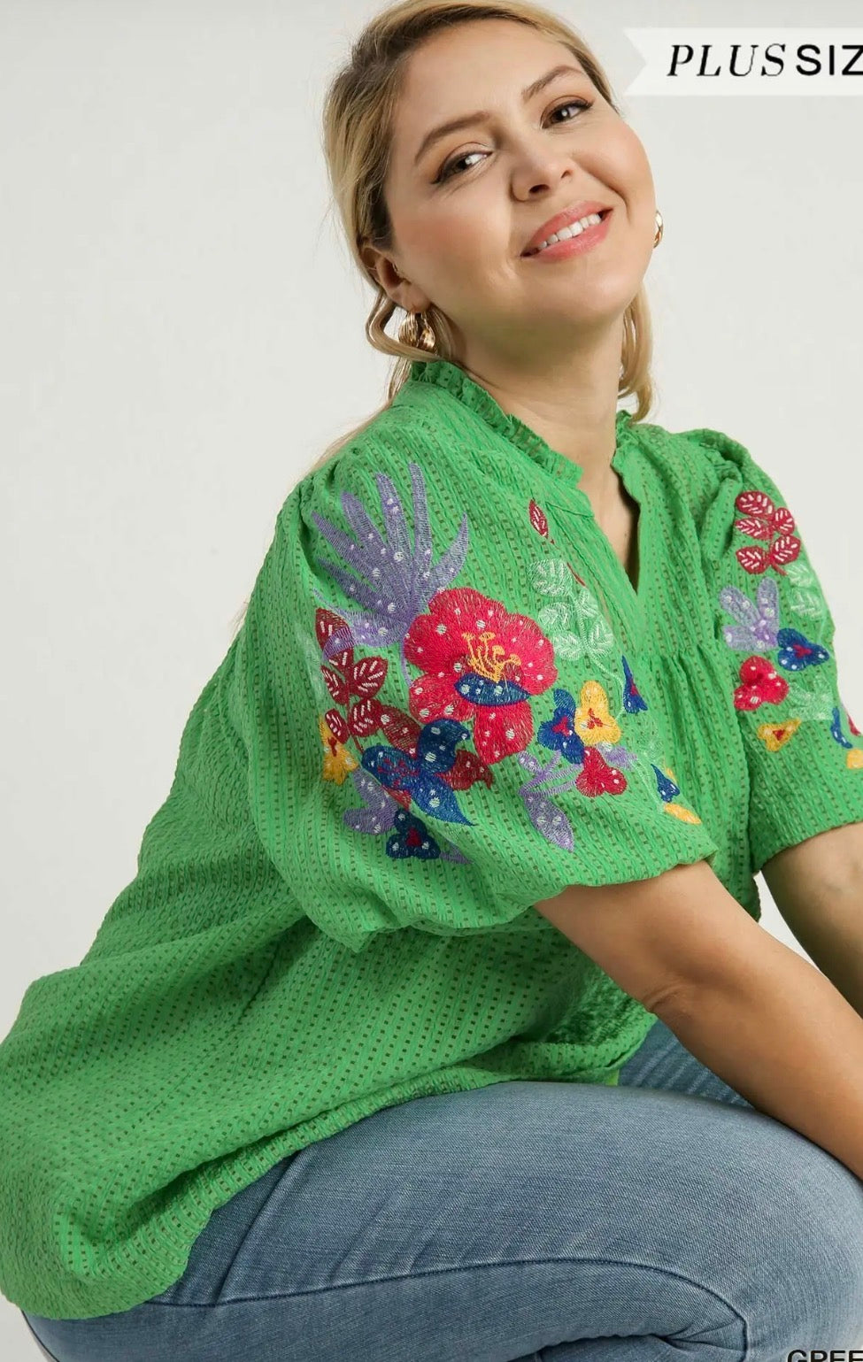 Green floral curvy top