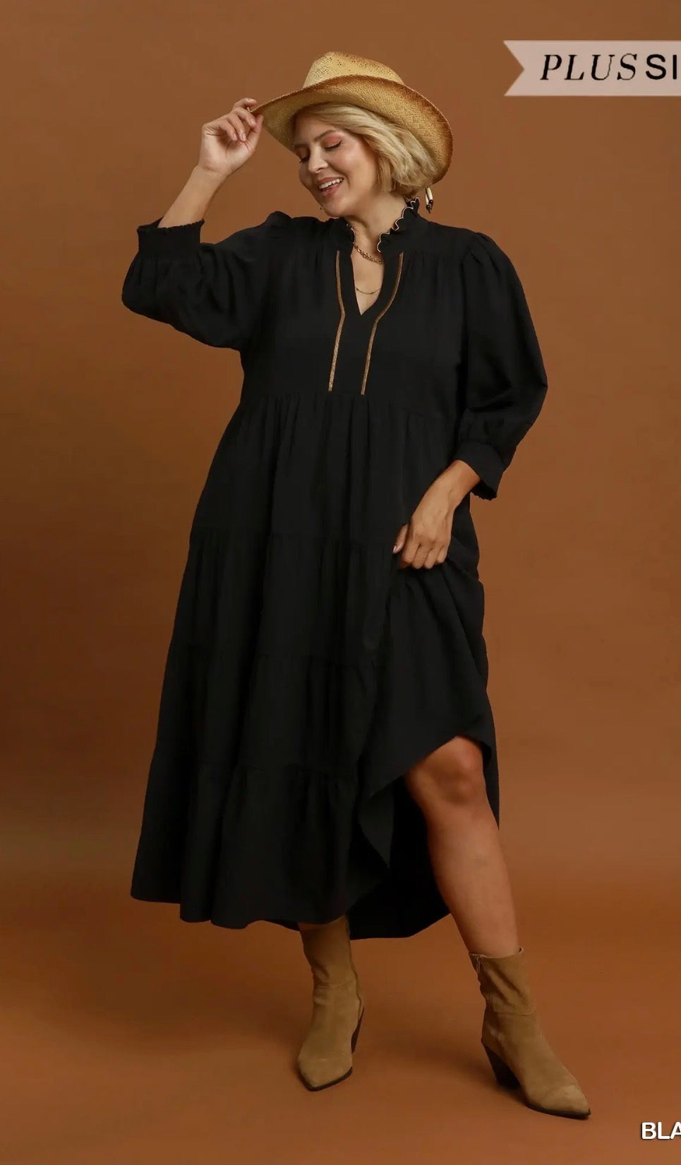 Black curvy dress