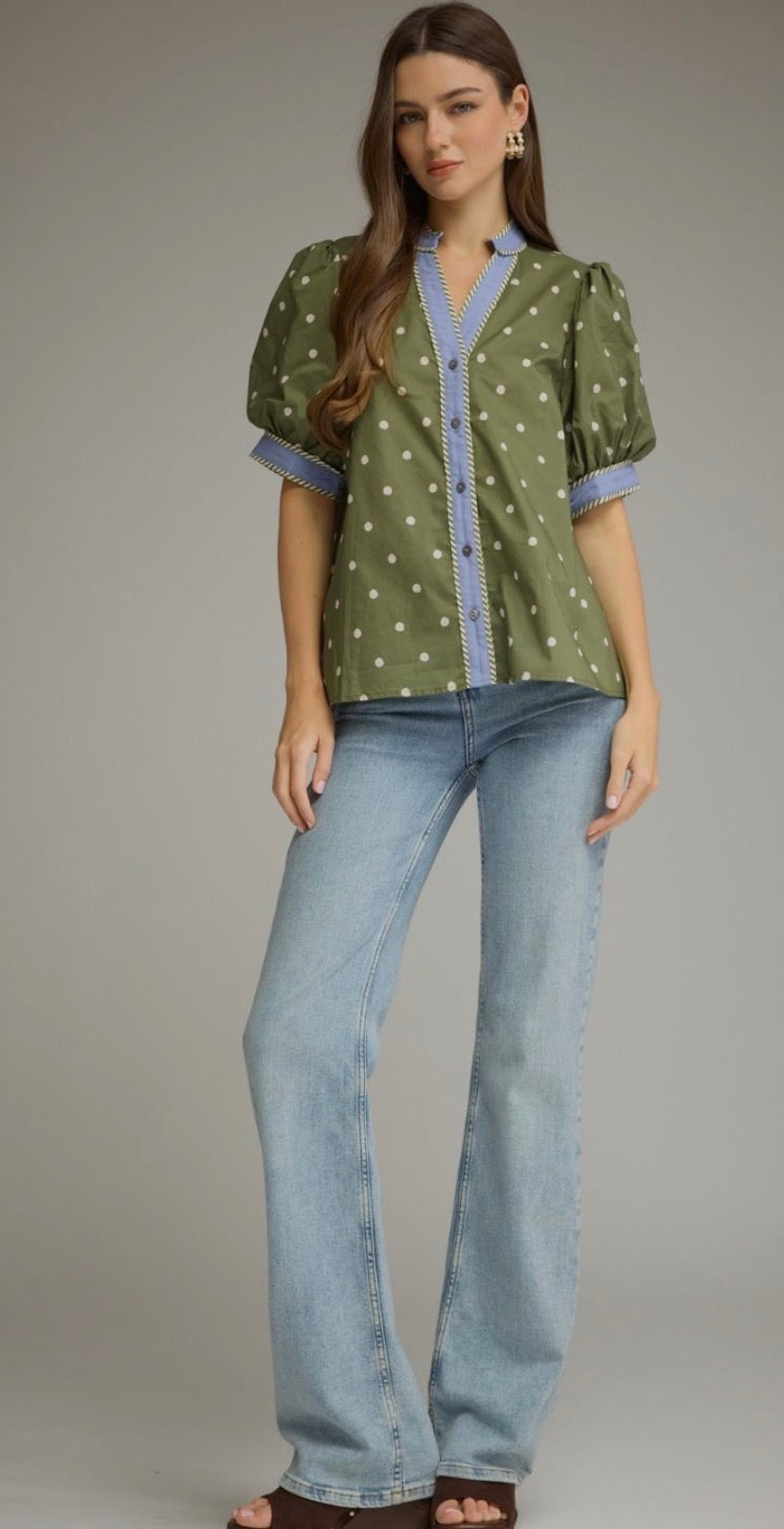 Olive dot button top