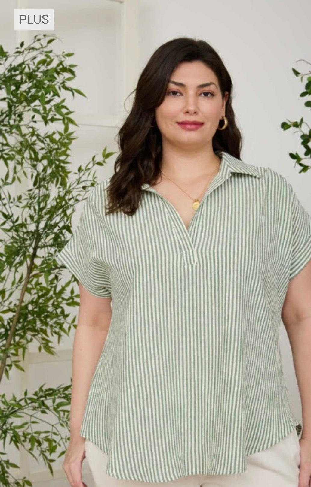 Green pin strip curvy top