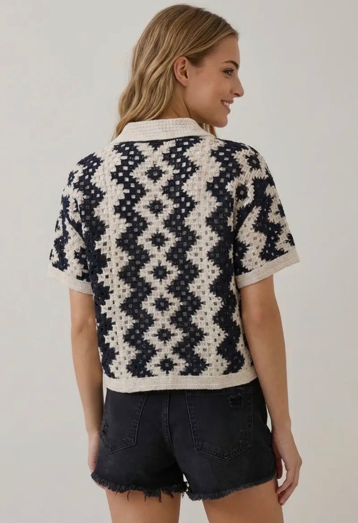 Element button knit