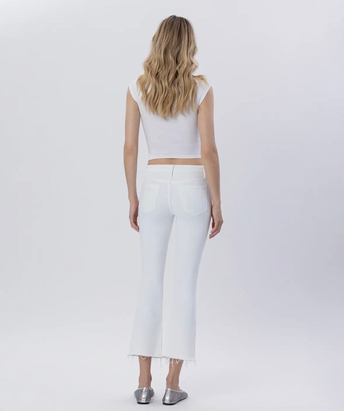 Lovervet midrise white crop flare