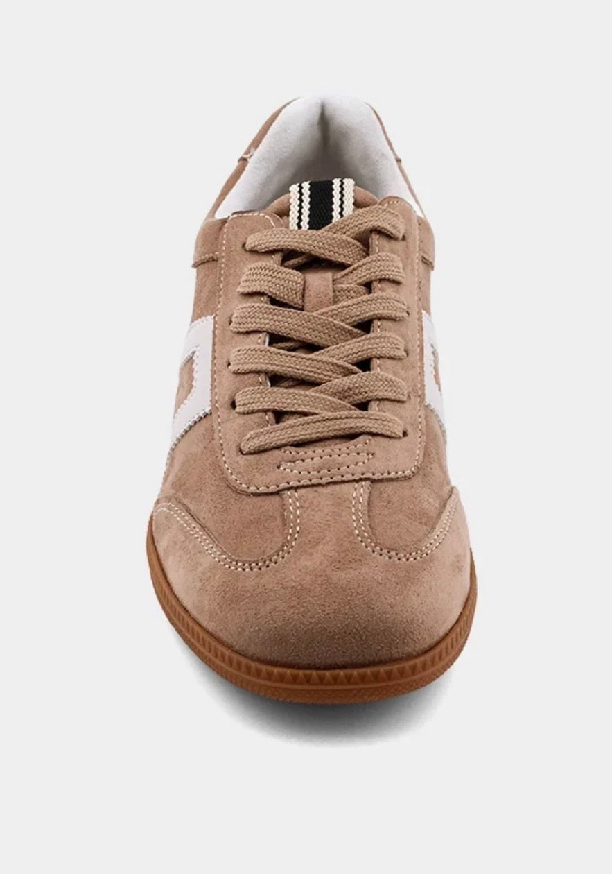 Saffron taupe sneaker