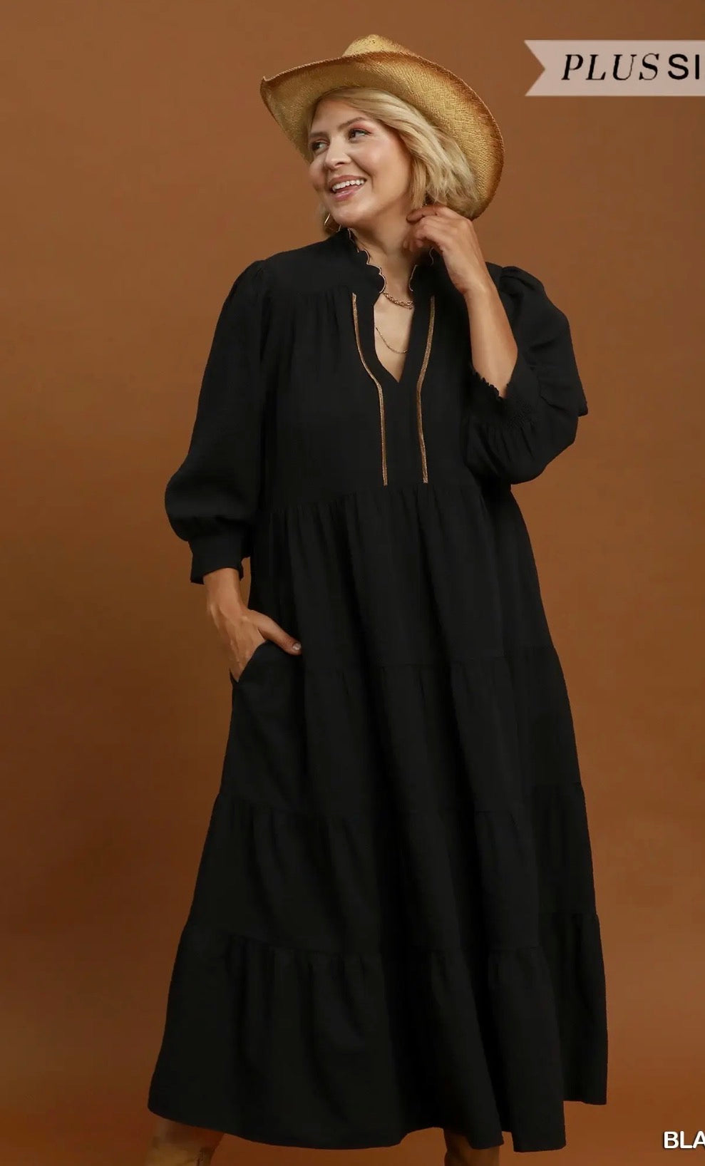 Black curvy dress