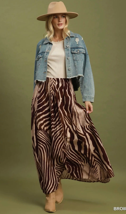 Brown animal print skirt w/pockets