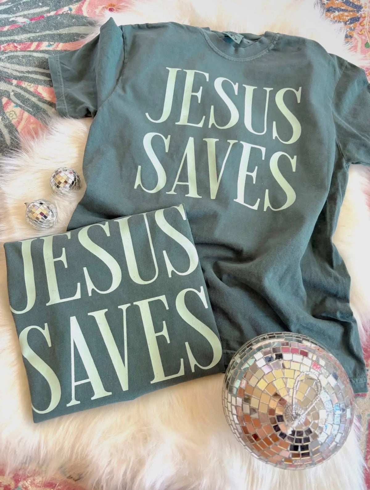 Jesus saves tee