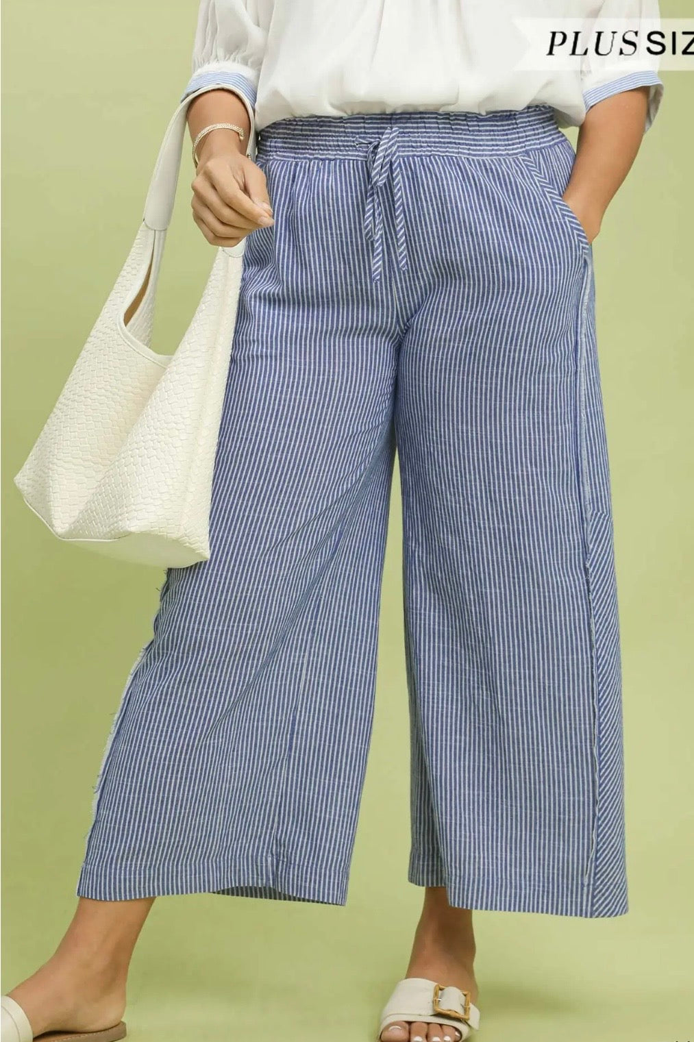 Blue linen curvy pants