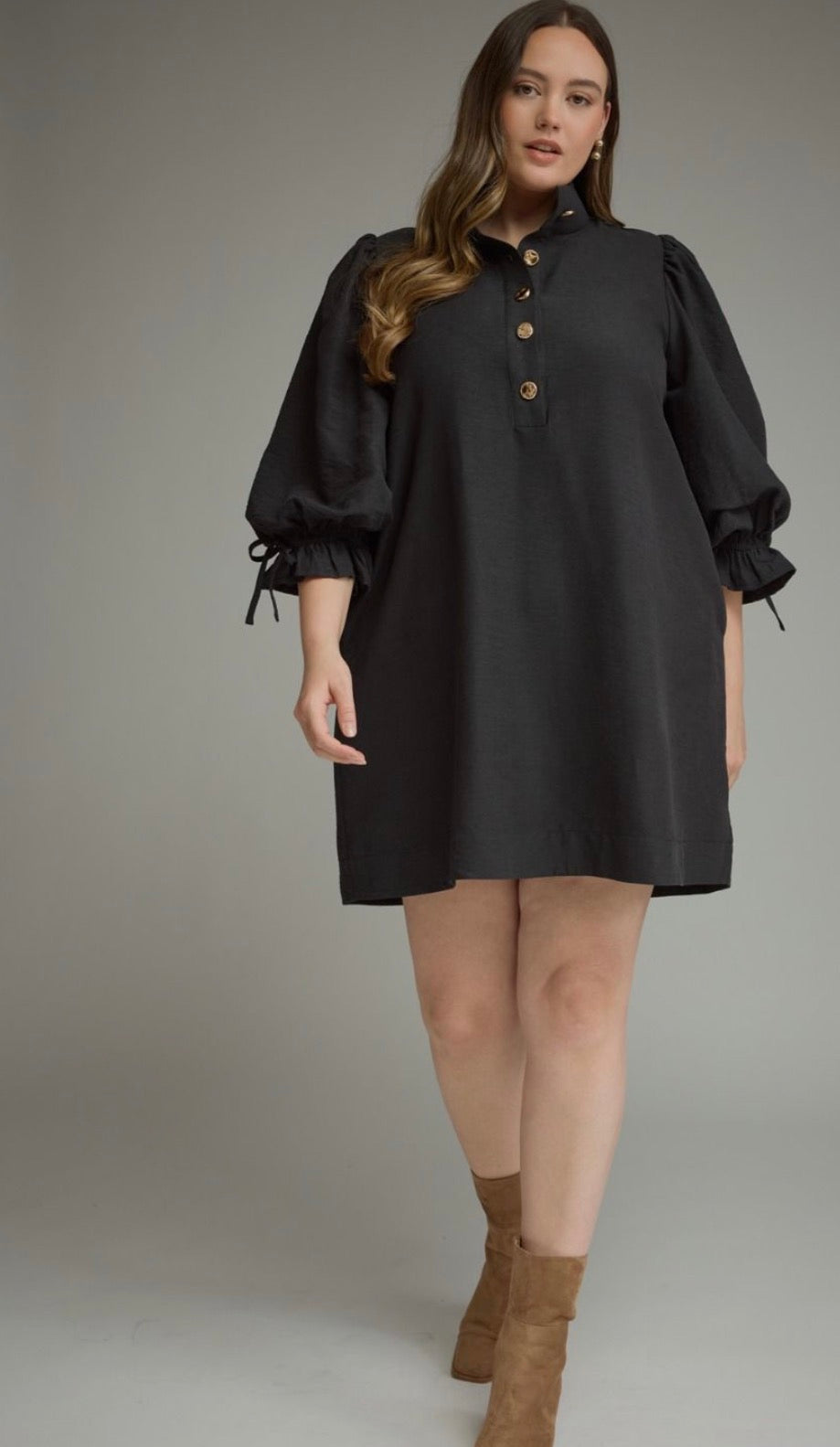 Curvy black dress