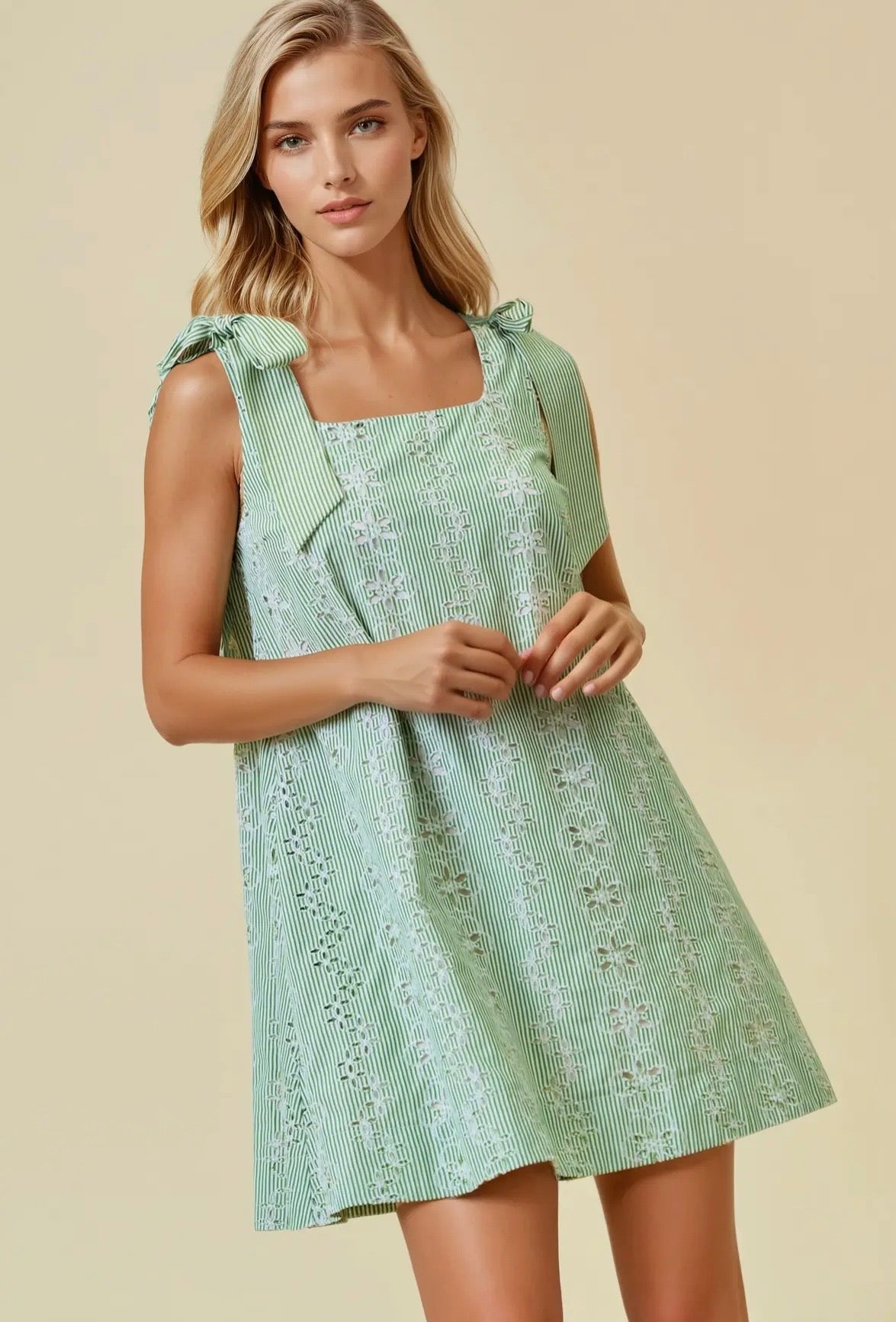 Green ribbon sleeveless dress