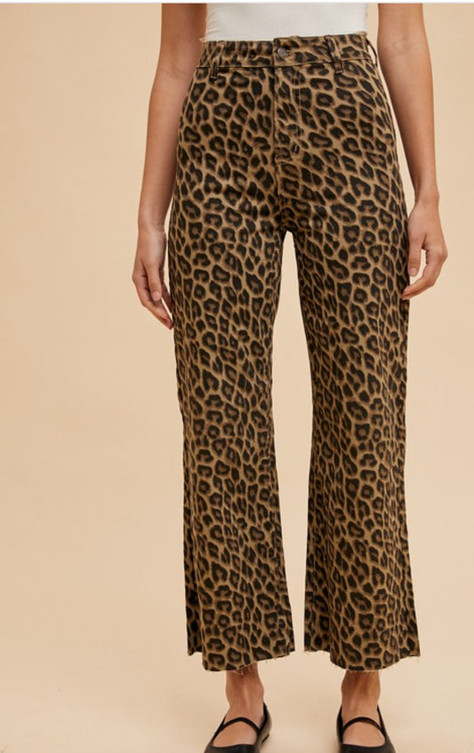 Leopard jeans