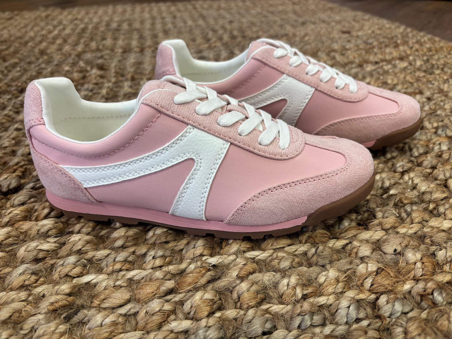 Matisse Scottie powder pink sneakers