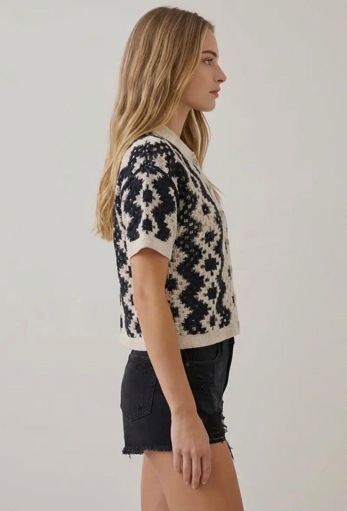 Element button knit