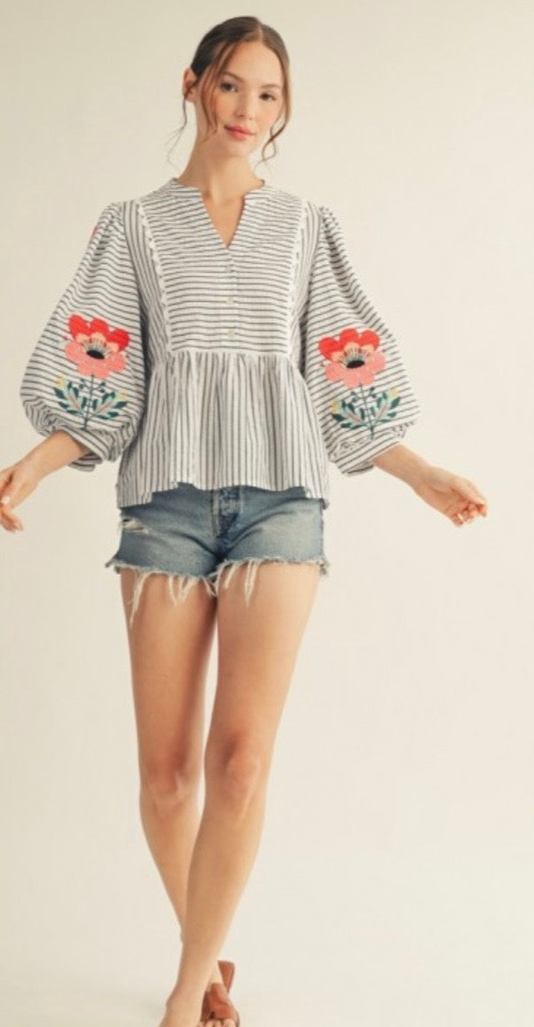 Flower stripe sleeve top