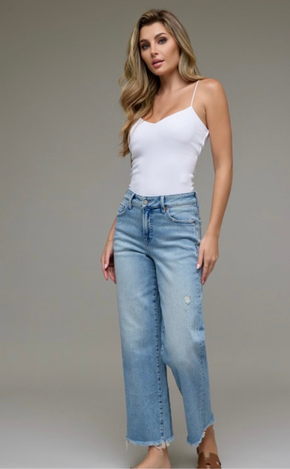 Hidden midrise cropped classic straight jeans