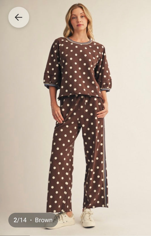 Hattie brown dot set