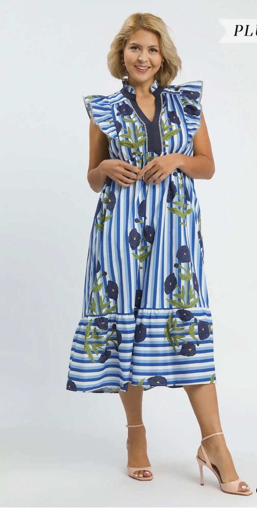 Blue floral curvy dress